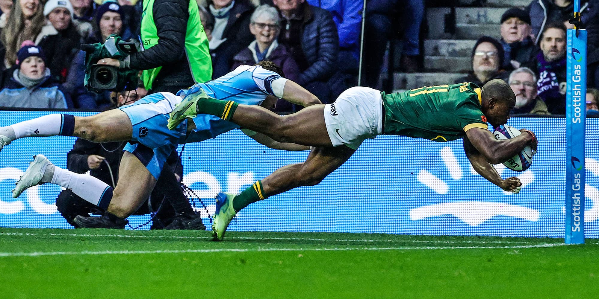 Four-try Boks grind out victory in Edinburgh