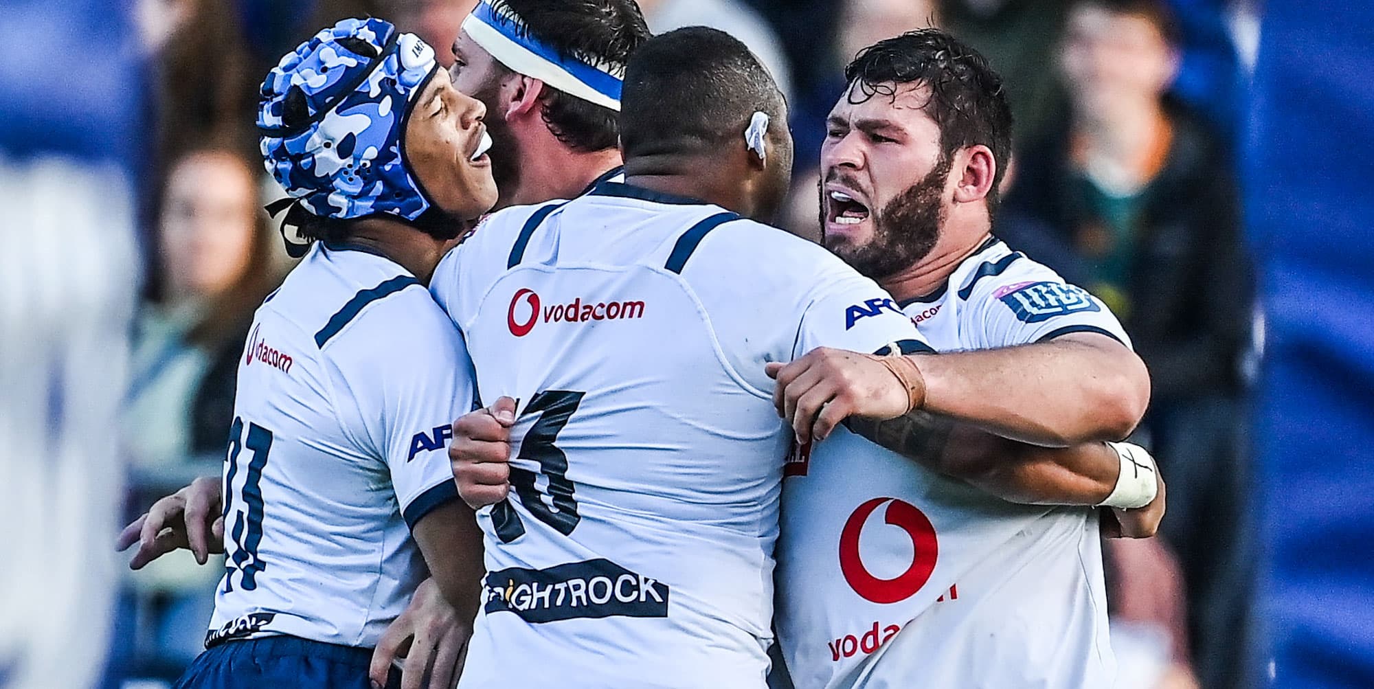 Belligerent Bulls stun Leinster in Dublin