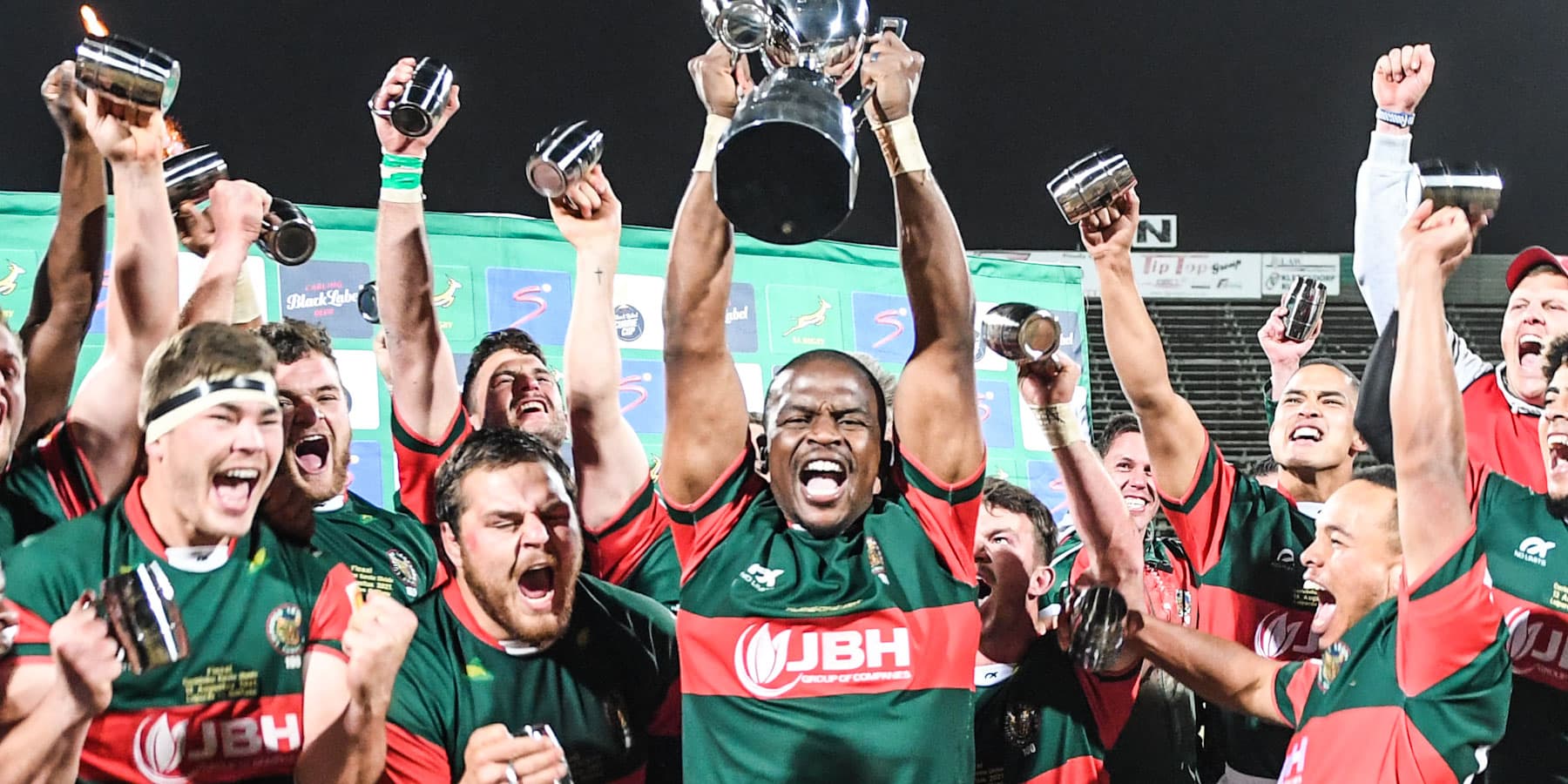 Leopards hang on for famous First Division win