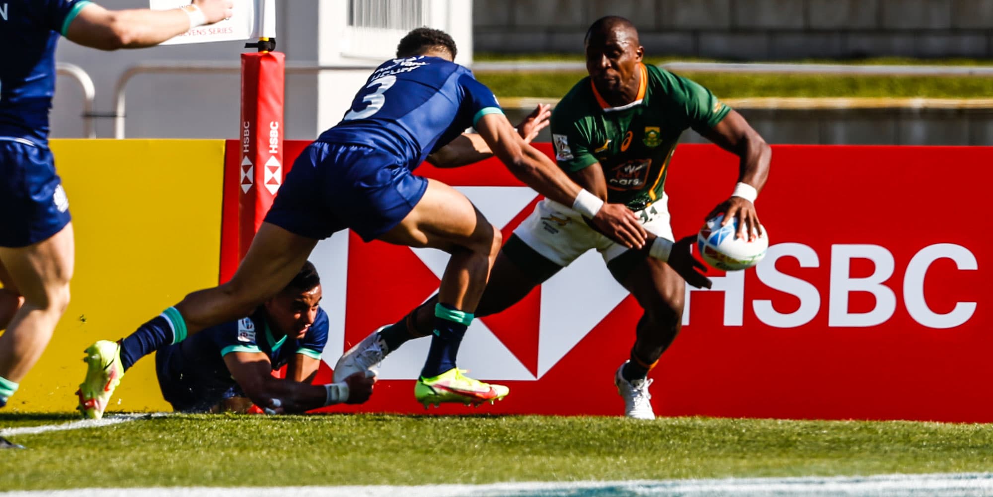 Second half surge eases Blitzboks past Scotland
