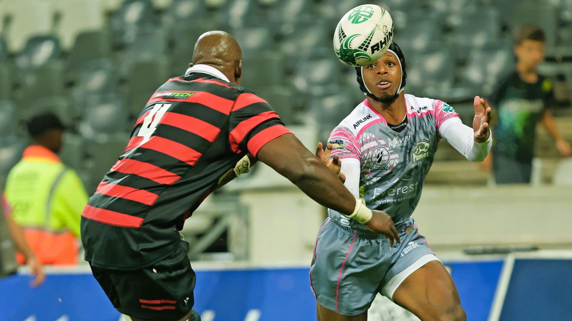 Griquas and Boland build momentum as lightning strikes in Bloem