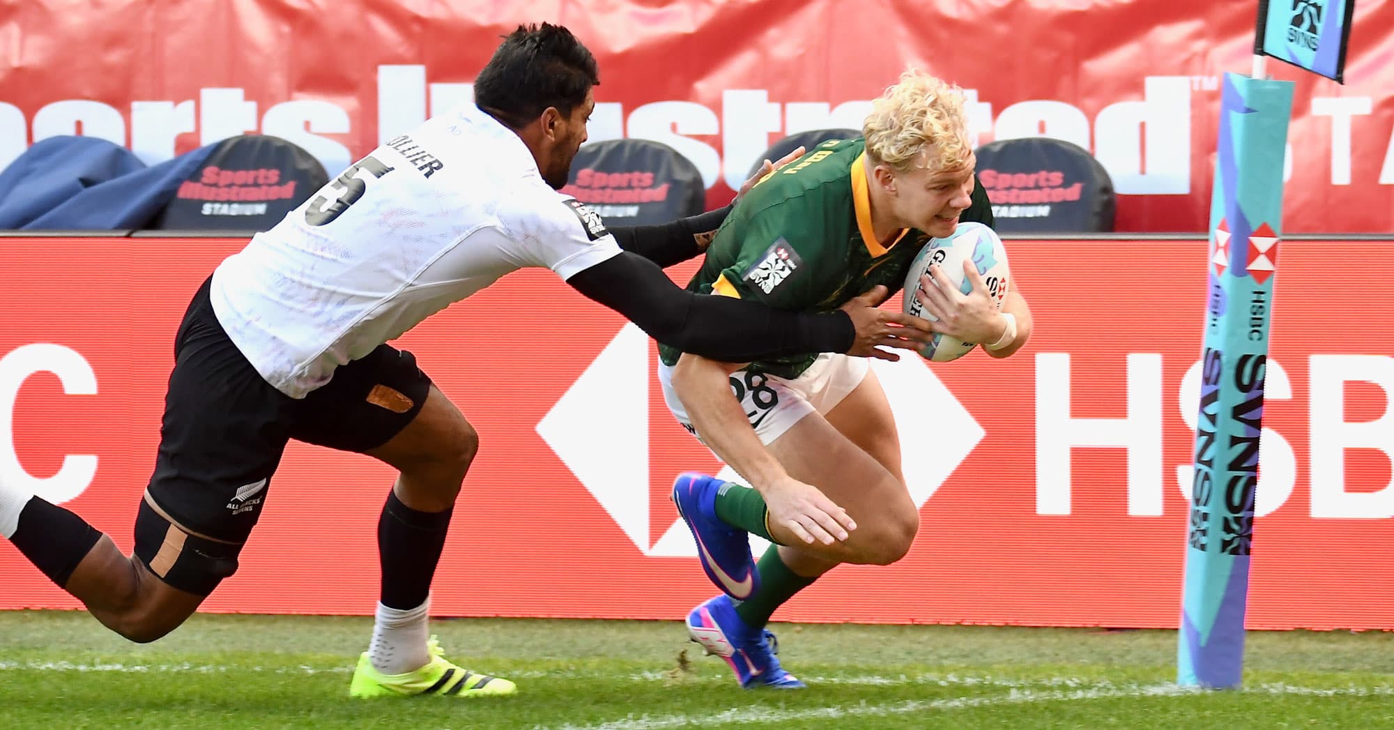 Blitzboks and Fiji neck and neck for series title