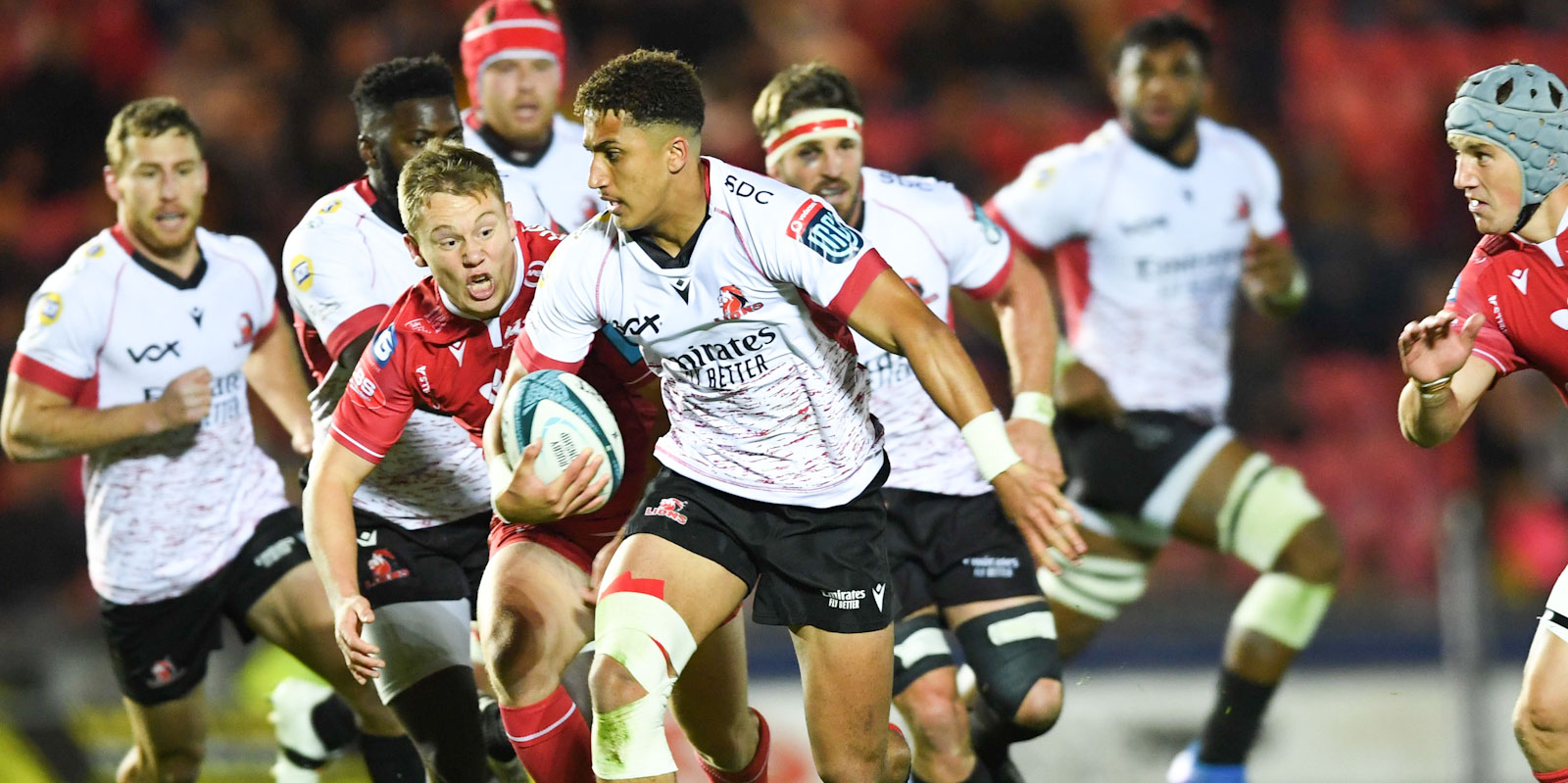 Jordan Hendrikse on the attack for the Emirates Lions.