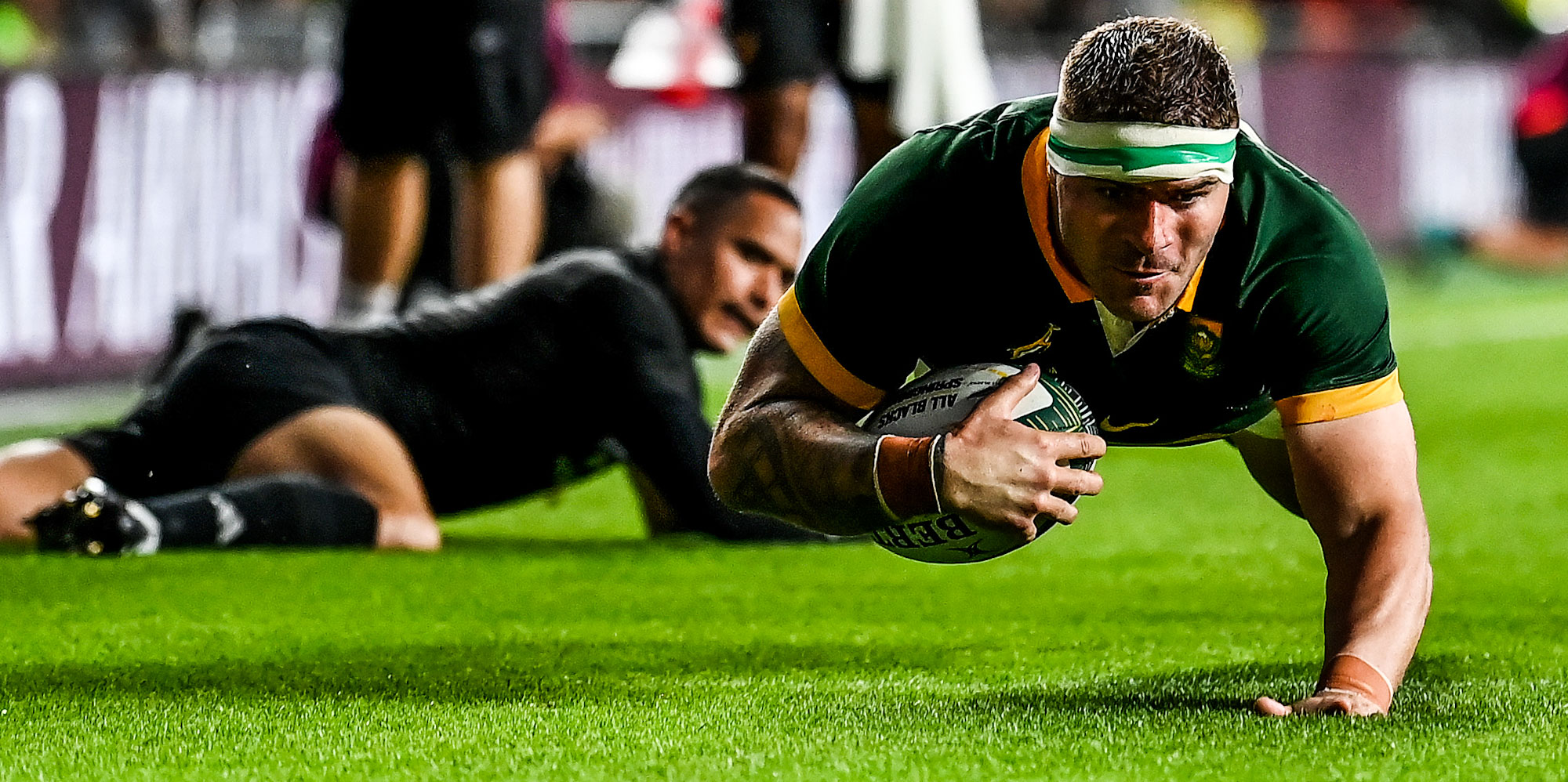 Malcolm Marx goes over for his 17th Test try for the Boks.