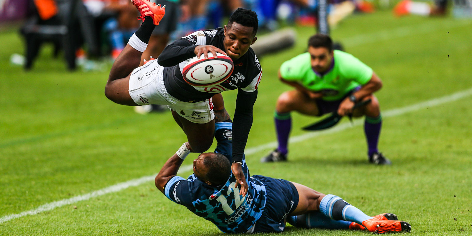 Sbu Nkosi scored the Cell C Sharks' only try shortly before half-time.