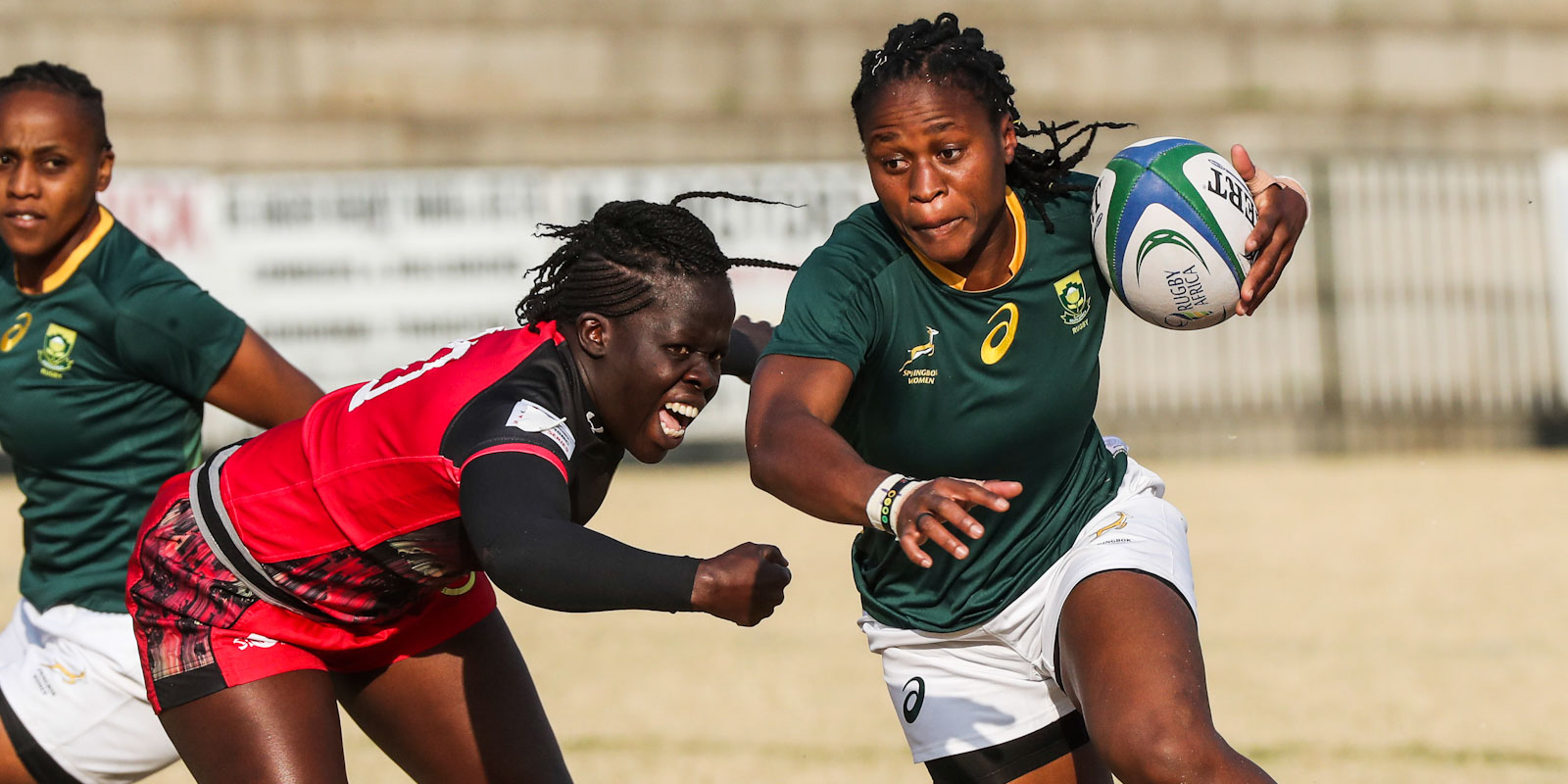 Springbok Women's flyhalf Zintle Mpupha was on fire for DHL WP on Saturday.