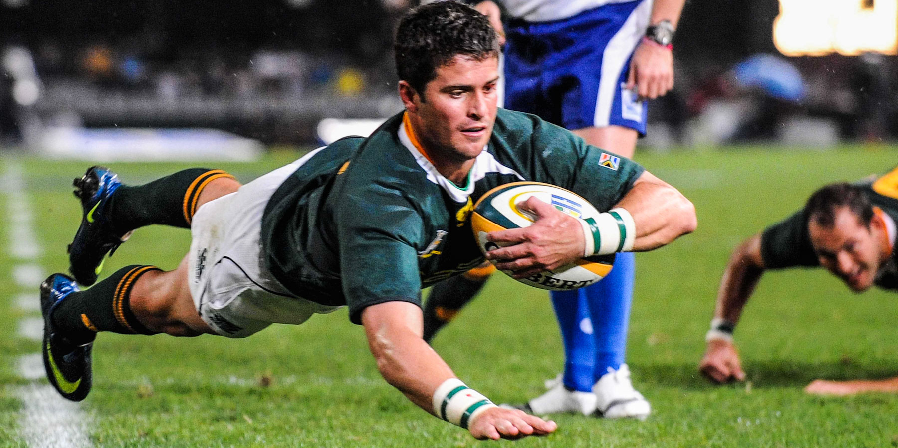 Back in Durban a few months later, Steyn scored all the points as the Boks beat the All Blacks by 31-19 (1 try, 1 conversion, 8 pens).