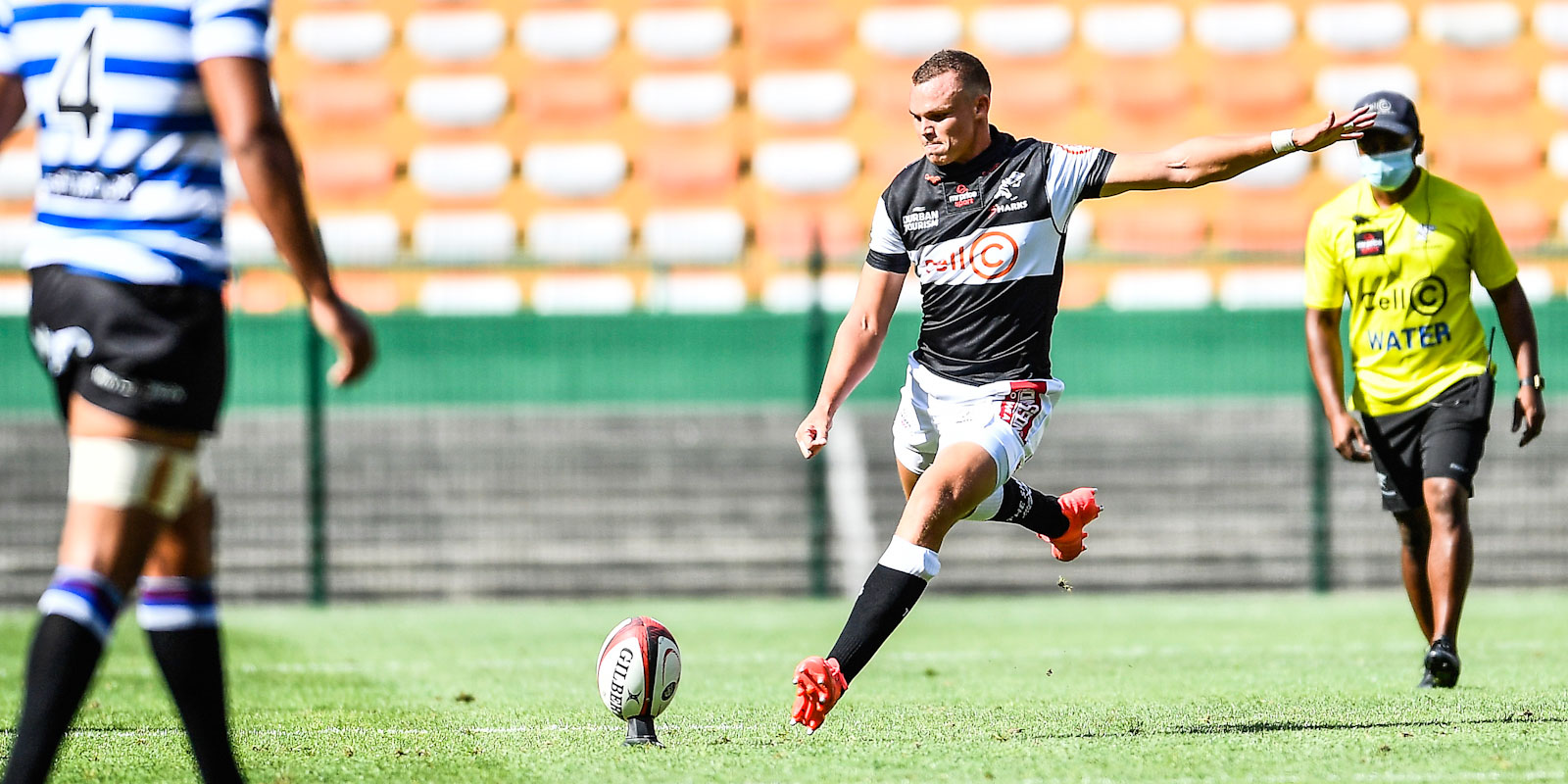Curwin Bosch kicked 12 points for the Cell C Sharks