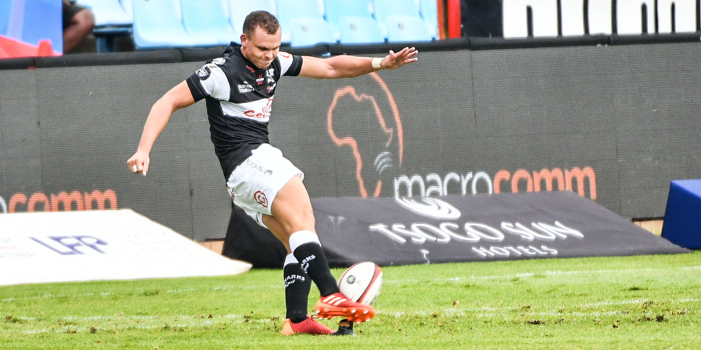 Curwin Bosch kicked 14 points for the Cell C Sharks.