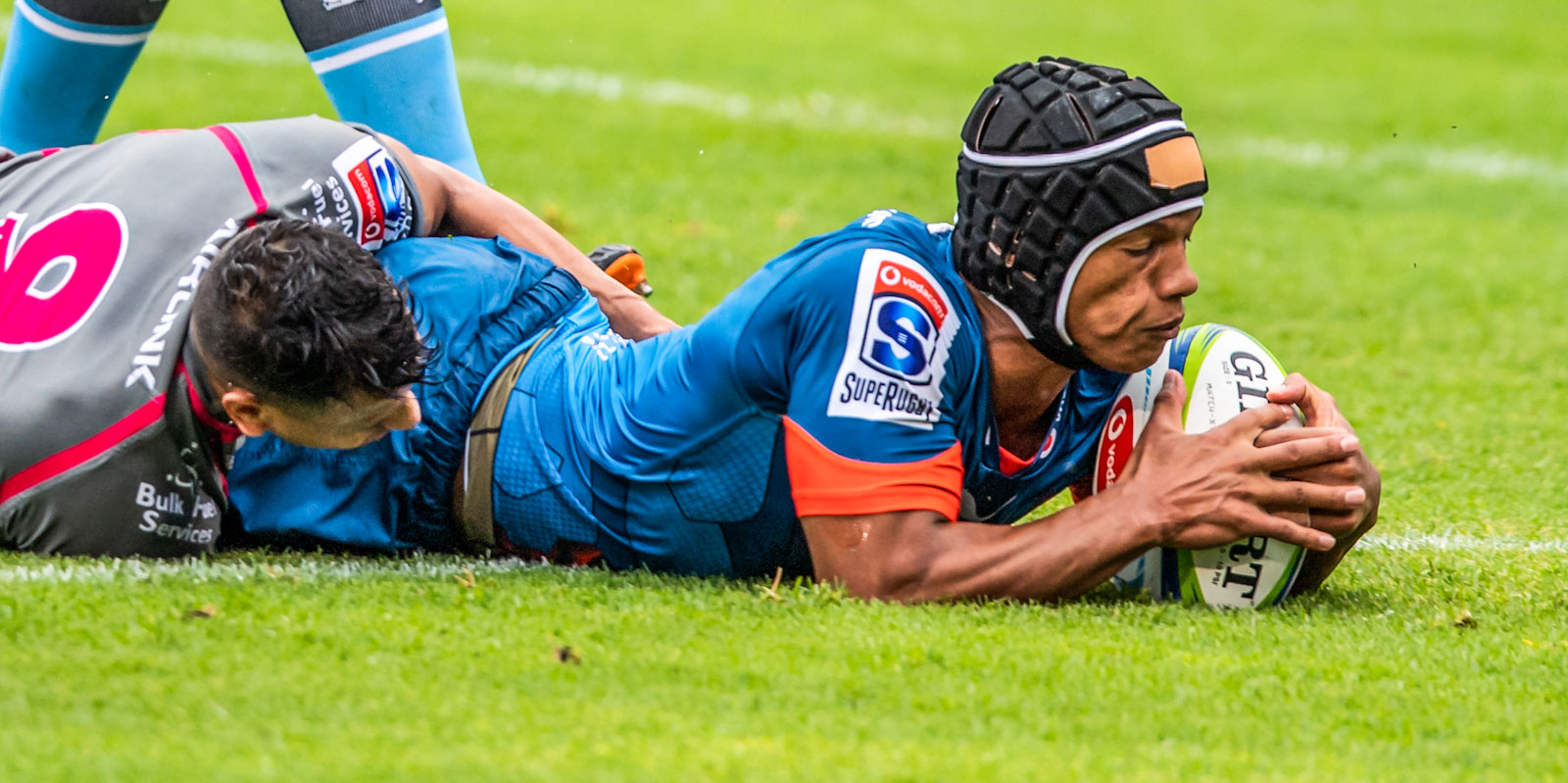 Kurt-Lee Arendse scored the first try of the match.
